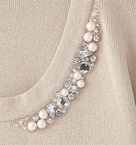 Embellishment & Motifs